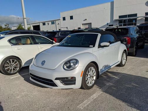 2017 Volkswagen Beetle 1.8T SE