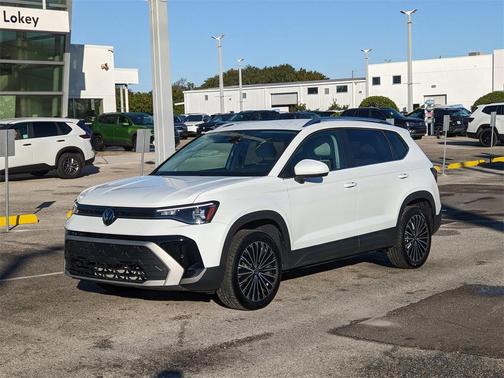 2025 Volkswagen Taos 1.5T SE