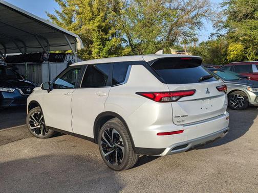 2024 Mitsubishi Outlander SE 2.5 2WD