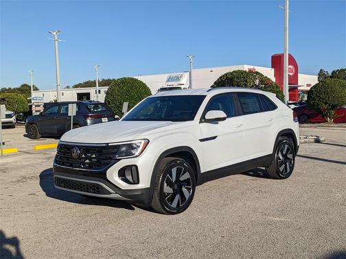 2026 Volkswagen Atlas Cross Sport 2.0T SE w/Technology