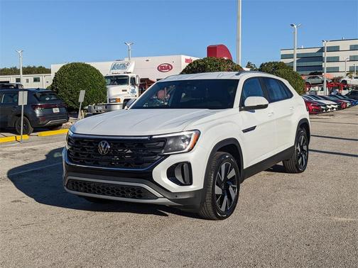2026 Volkswagen Atlas Cross Sport 2.0T SE w/Technology
