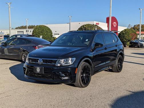 2021 Volkswagen Tiguan 2.0T SE R-Line Black
