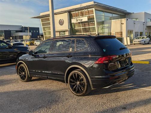 2021 Volkswagen Tiguan 2.0T SE R-Line Black