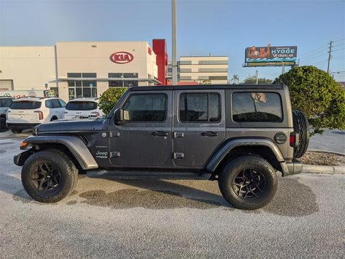 2021 Jeep Wrangler Unlimited Sahara