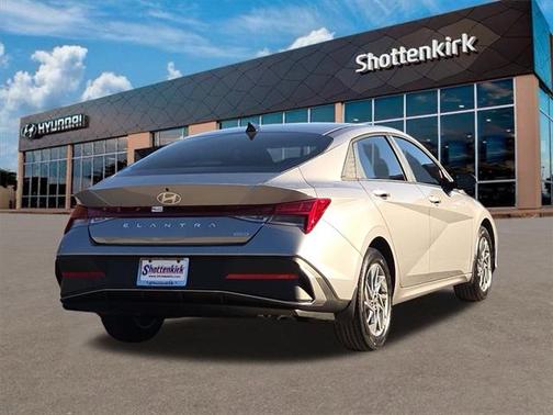 2026 Hyundai ELANTRA HEV Blue