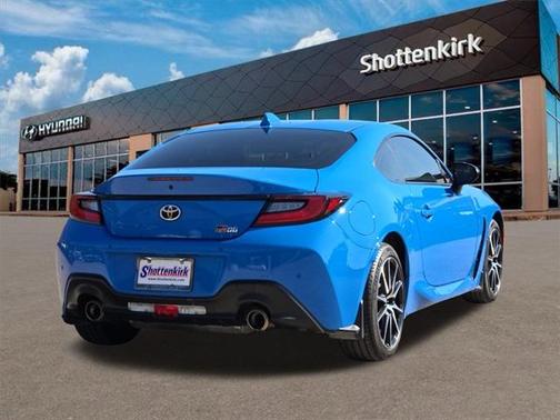 2024 Toyota GR86 Base