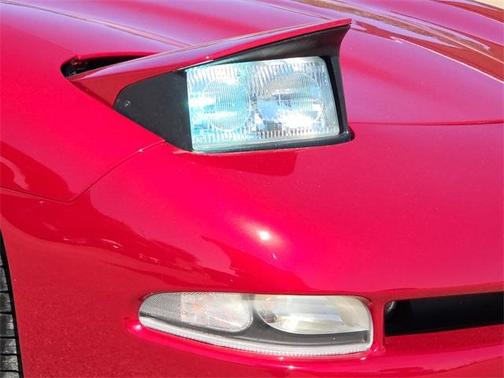 2004 Chevrolet Corvette Base