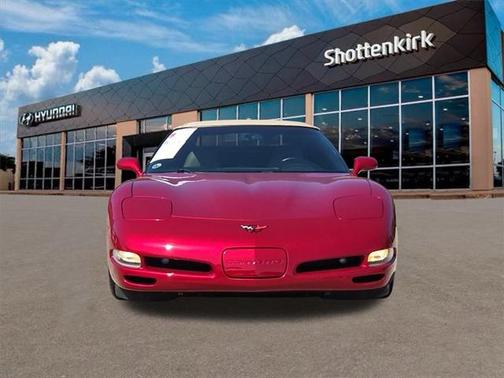2004 Chevrolet Corvette Base