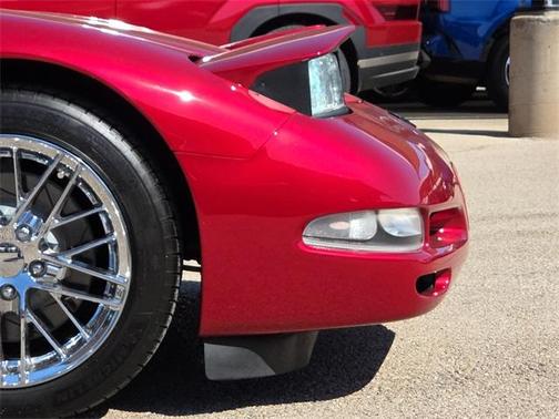 2004 Chevrolet Corvette Base