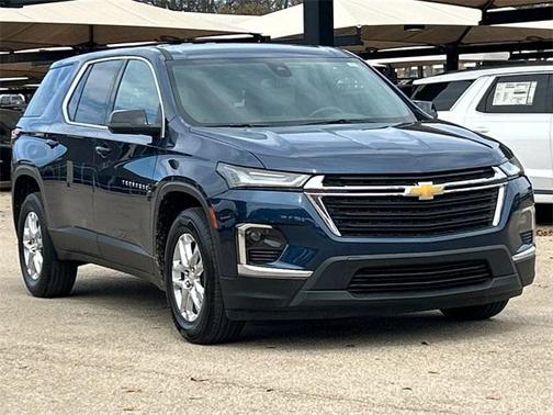 2023 Chevrolet Traverse LS