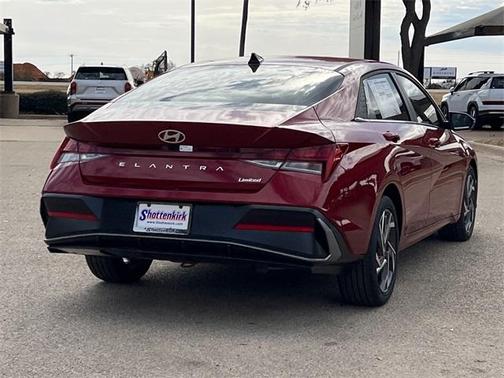 2025 Hyundai ELANTRA Limited