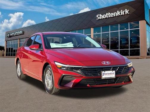 2026 Hyundai ELANTRA SE