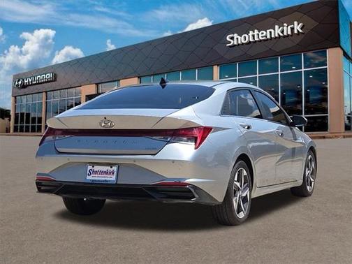 2021 Hyundai ELANTRA Limited