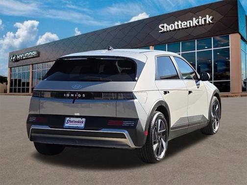 2026 Hyundai IONIQ 5 SE