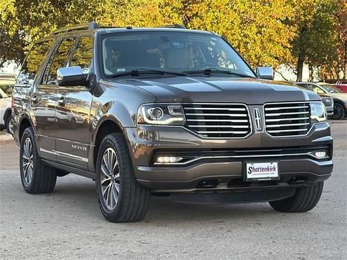 2016 Lincoln Navigator Select