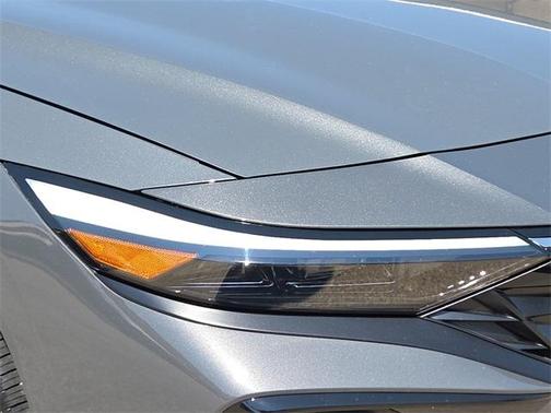 2025 Hyundai ELANTRA HEV Limited