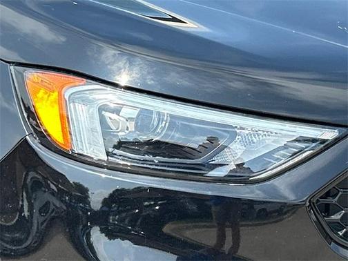 2023 Ford Edge ST Line