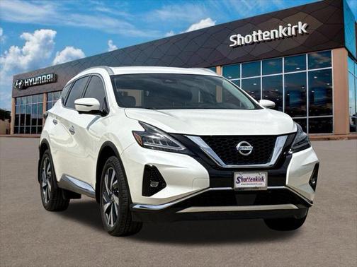 White 2022 Nissan Murano SL