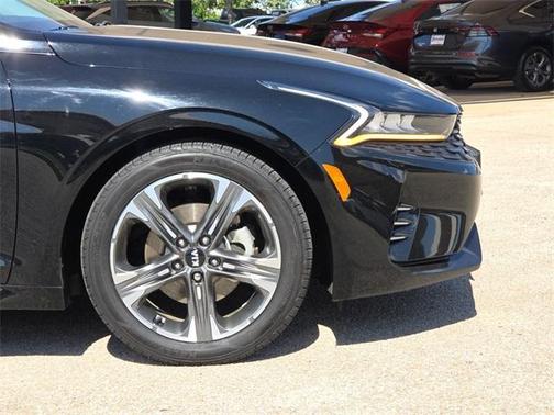 2021 Kia K5 EX