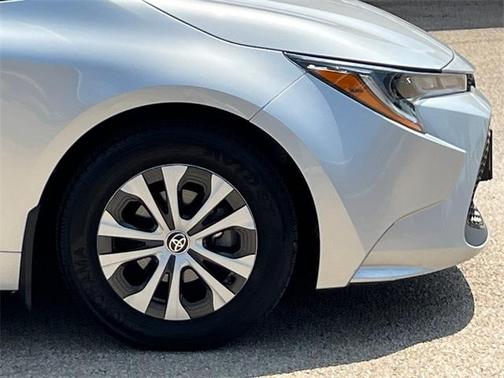 2022 Toyota Corolla Hybrid LE
