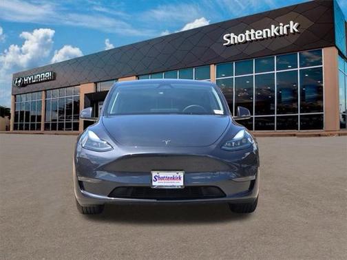 2024 Tesla Model Y Performance