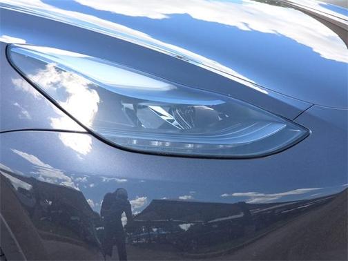 2024 Tesla Model Y Performance