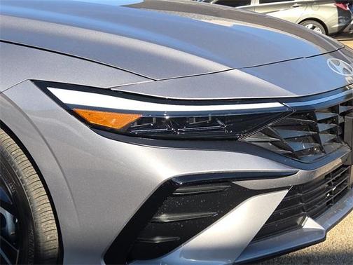 2026 Hyundai ELANTRA SEL