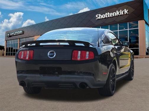 2011 Ford Mustang GT Premium