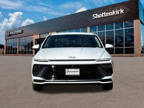 2025 Hyundai SONATA SE