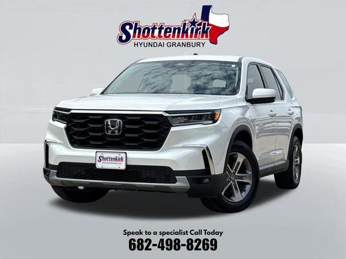 Platinum White Pearl 2023 Honda Pilot EX-L 7-Passenger
