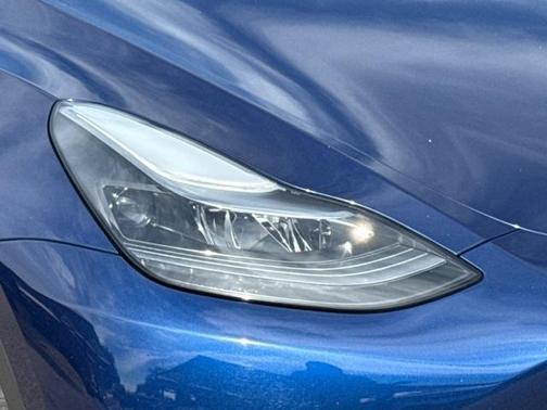 2023 Tesla Model Y Base