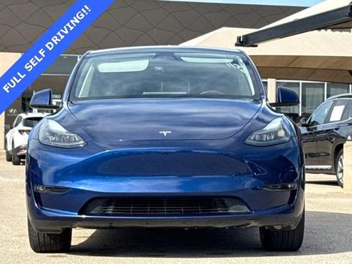 2023 Tesla Model Y Base