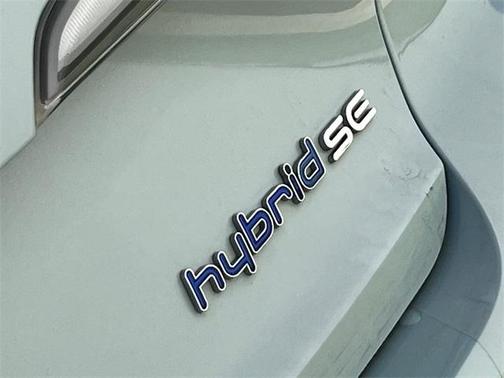 2016 Hyundai SONATA Hybrid SE