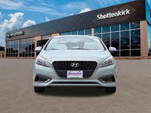 2016 Hyundai SONATA Hybrid SE
