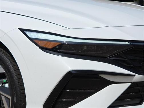 2025 Hyundai ELANTRA HEV Limited
