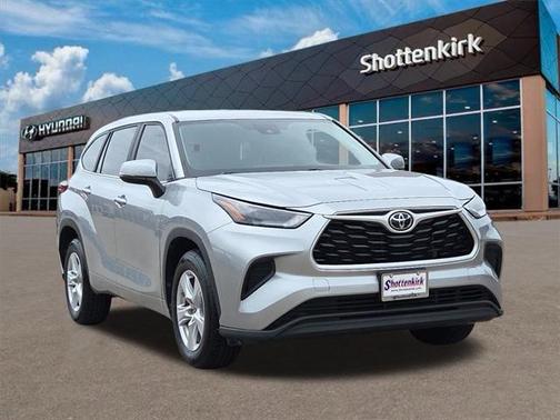 2023 Toyota Highlander L