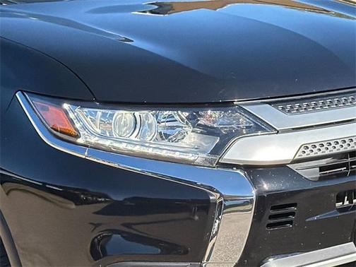 2020 Mitsubishi Outlander ES