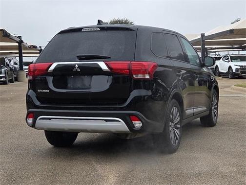 2020 Mitsubishi Outlander ES