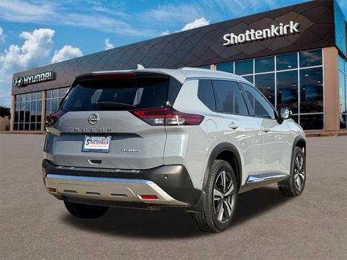 2022 Nissan Rogue Platinum