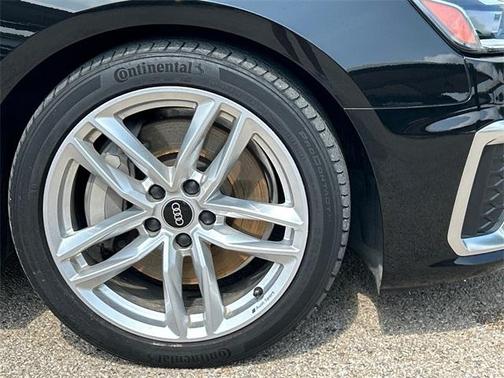 2023 Audi A4 45 S line Premium Plus