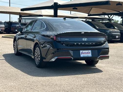 2025 Hyundai SONATA Hybrid SEL