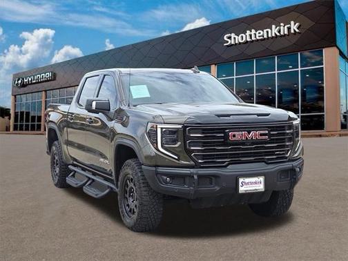 2023 GMC Sierra 1500 AT4X