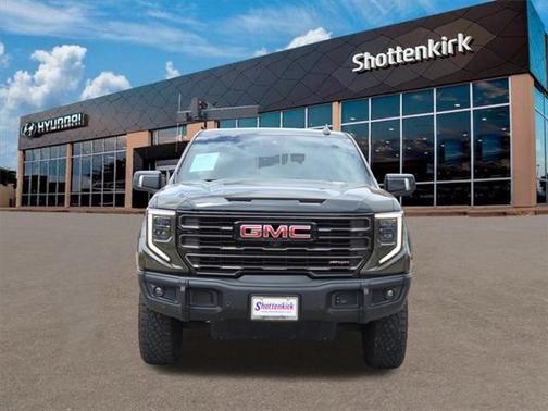 2023 GMC Sierra 1500 AT4X