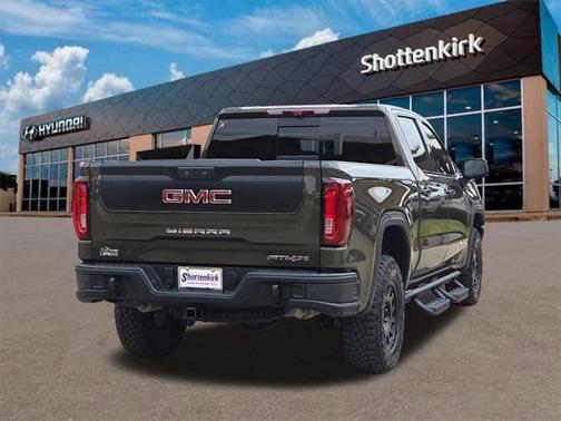 2023 GMC Sierra 1500 AT4X