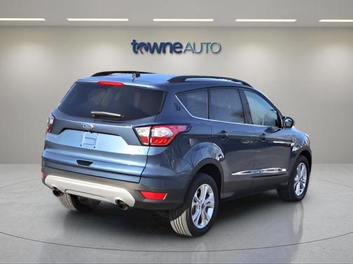 Blue Metallic 2018 Ford Escape SE