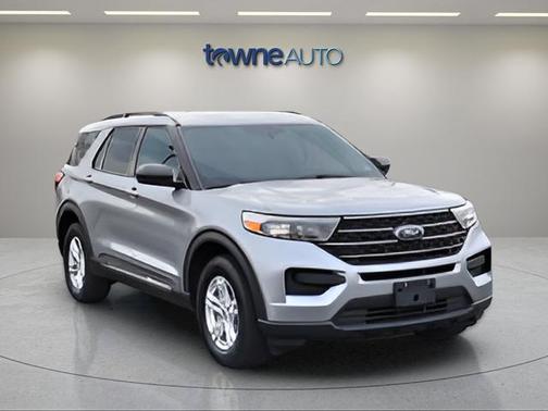Silver Metallic 2022 Ford Explorer XLT