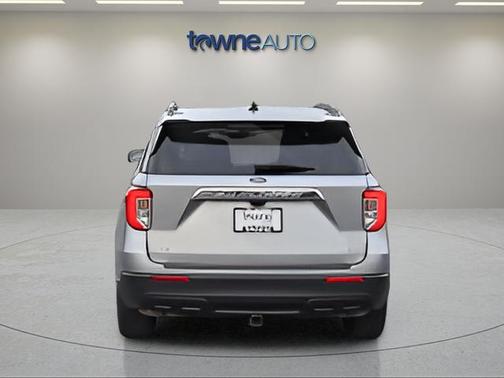 Silver Metallic 2022 Ford Explorer XLT