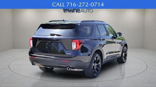 2022 Ford Explorer ST-Line