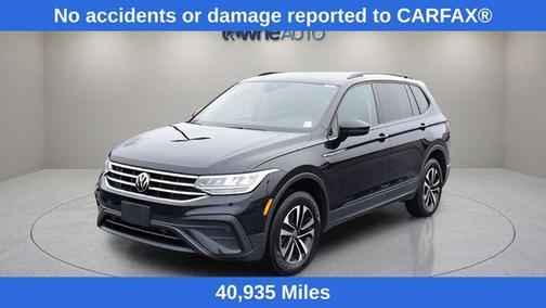 Deep Black Pearl Effect 2023 Volkswagen Tiguan 2.0T S