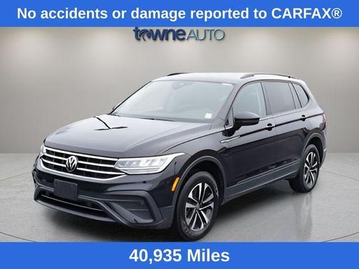 Deep Black Pearl Effect 2023 Volkswagen Tiguan 2.0T S